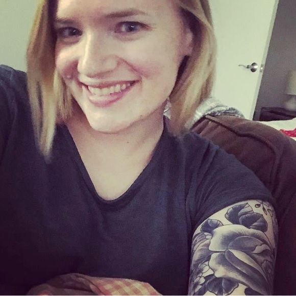 Meet your Posher, Sarah - Picture 1 of 1